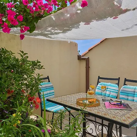 Furmus A26 Apartment